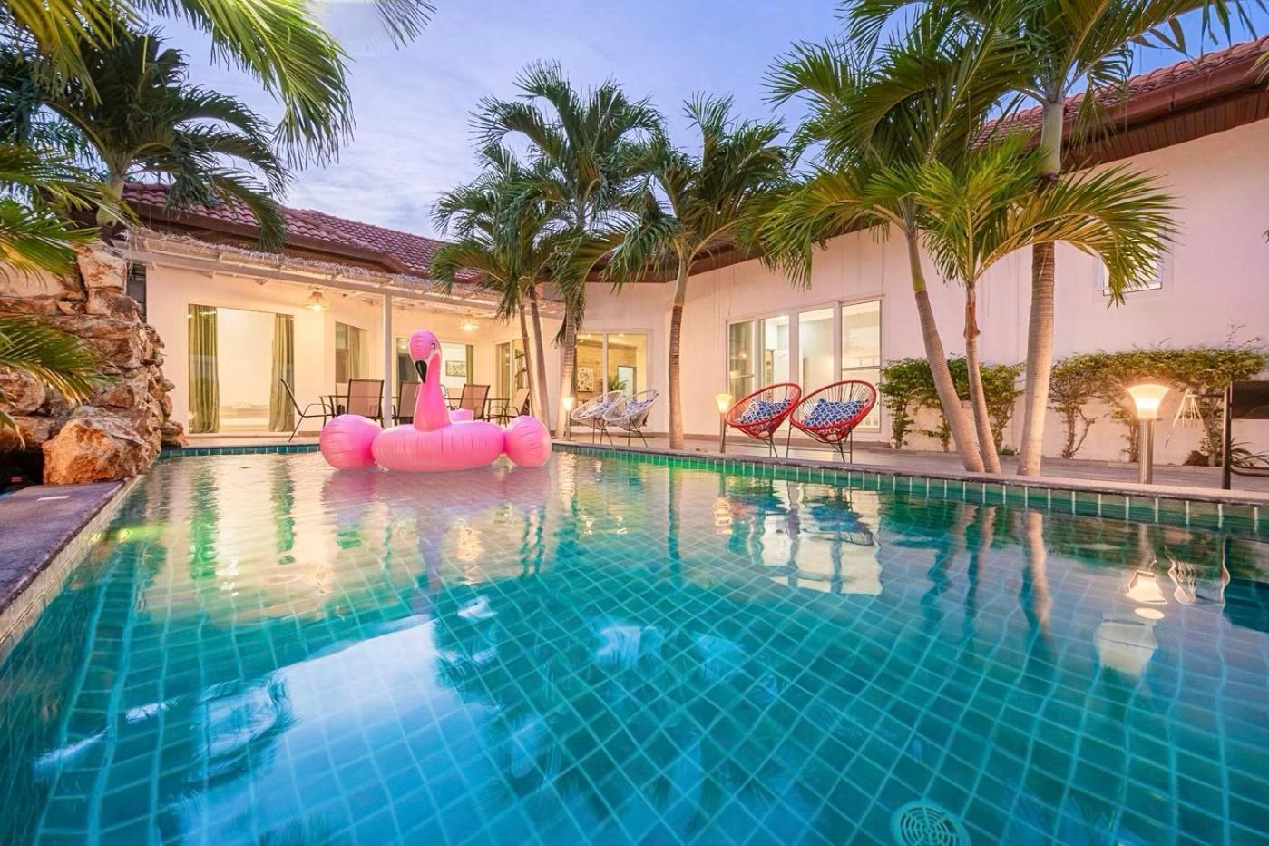 Majestic Residence Pool Villa 4 Bedrooms Private Beach 芭達亞 外观 照片