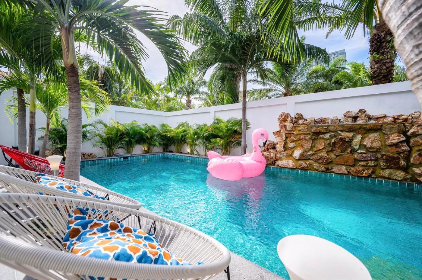 Majestic Residence Pool Villa 4 Bedrooms Private Beach 芭達亞 外观 照片